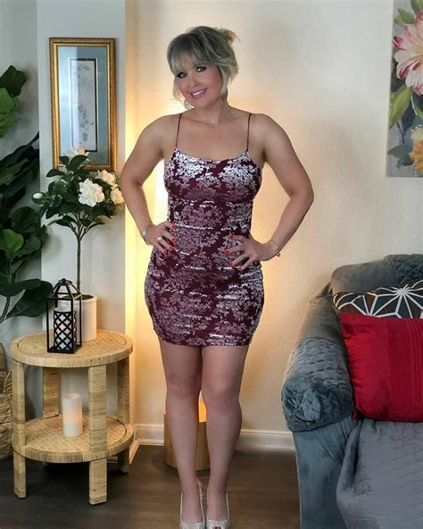 Photos 642 OnlyFans Miss Katie is a MILF over 40 and her page does not disappoint. . Mature onlyfans leaked